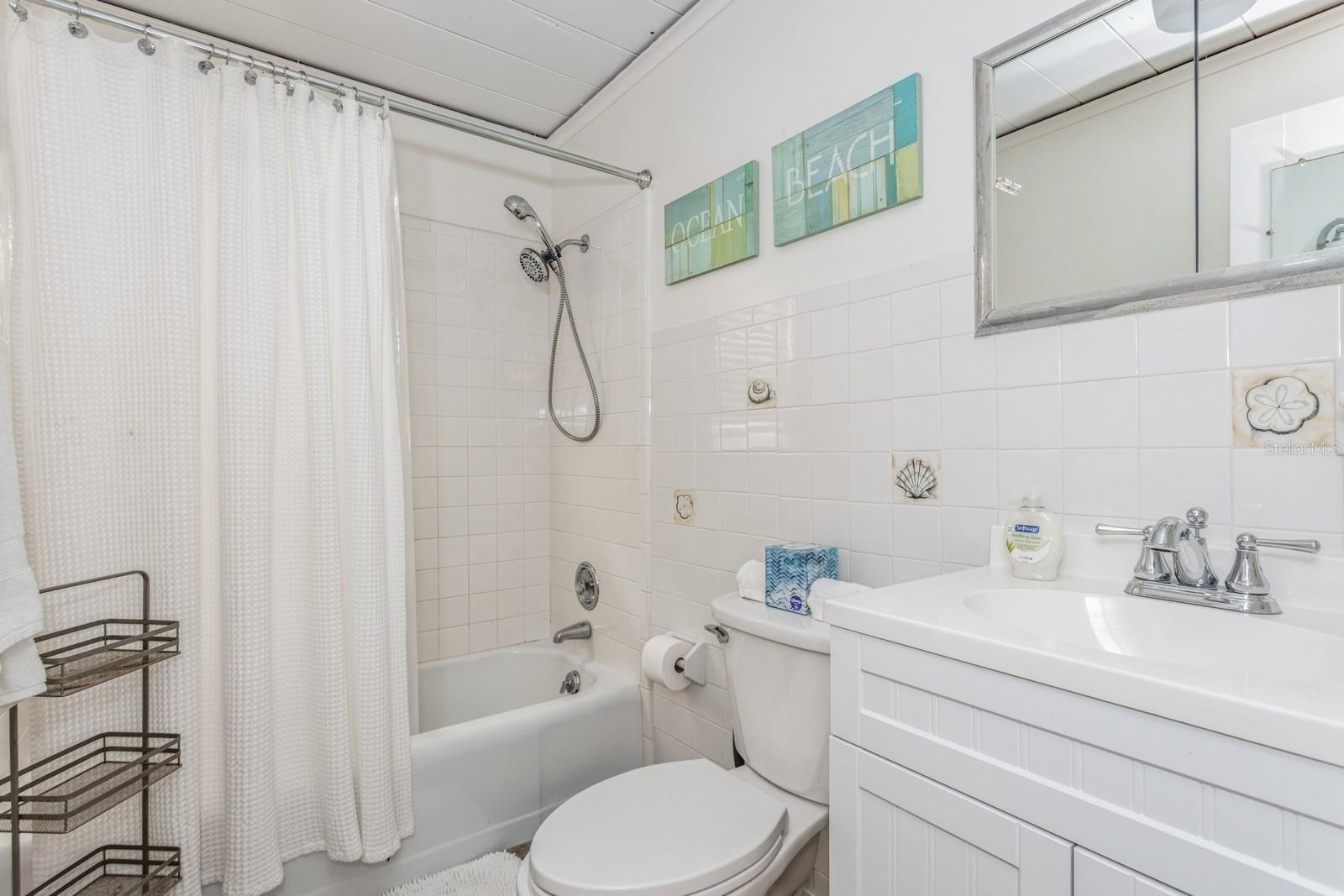 SARASOTA BEACH - Residential Income