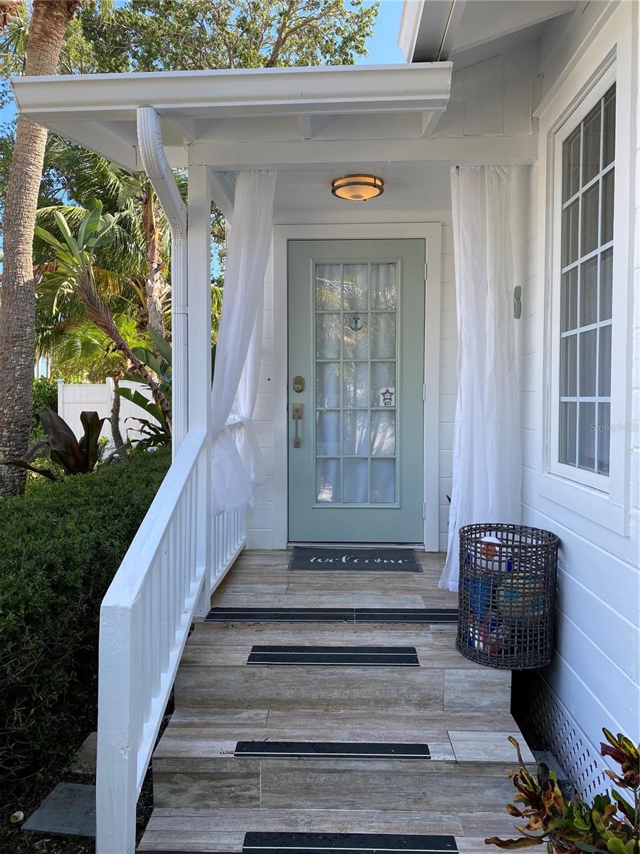 SARASOTA BEACH - Residential Income