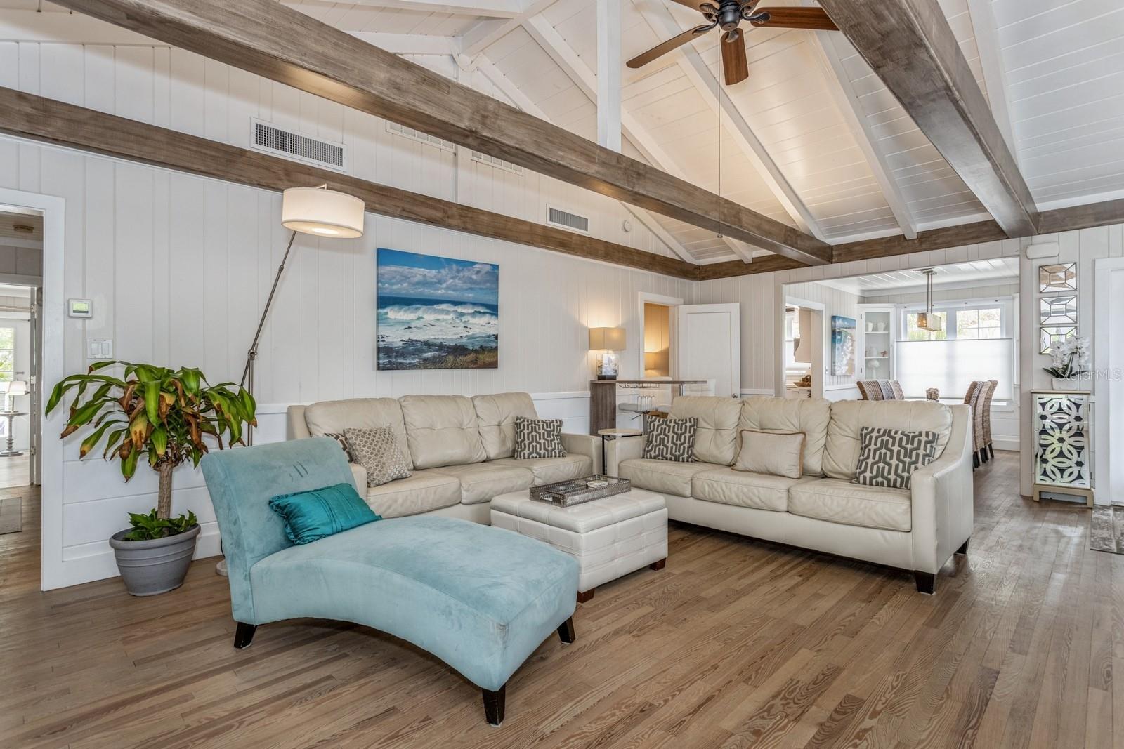 SARASOTA BEACH - Residential Income