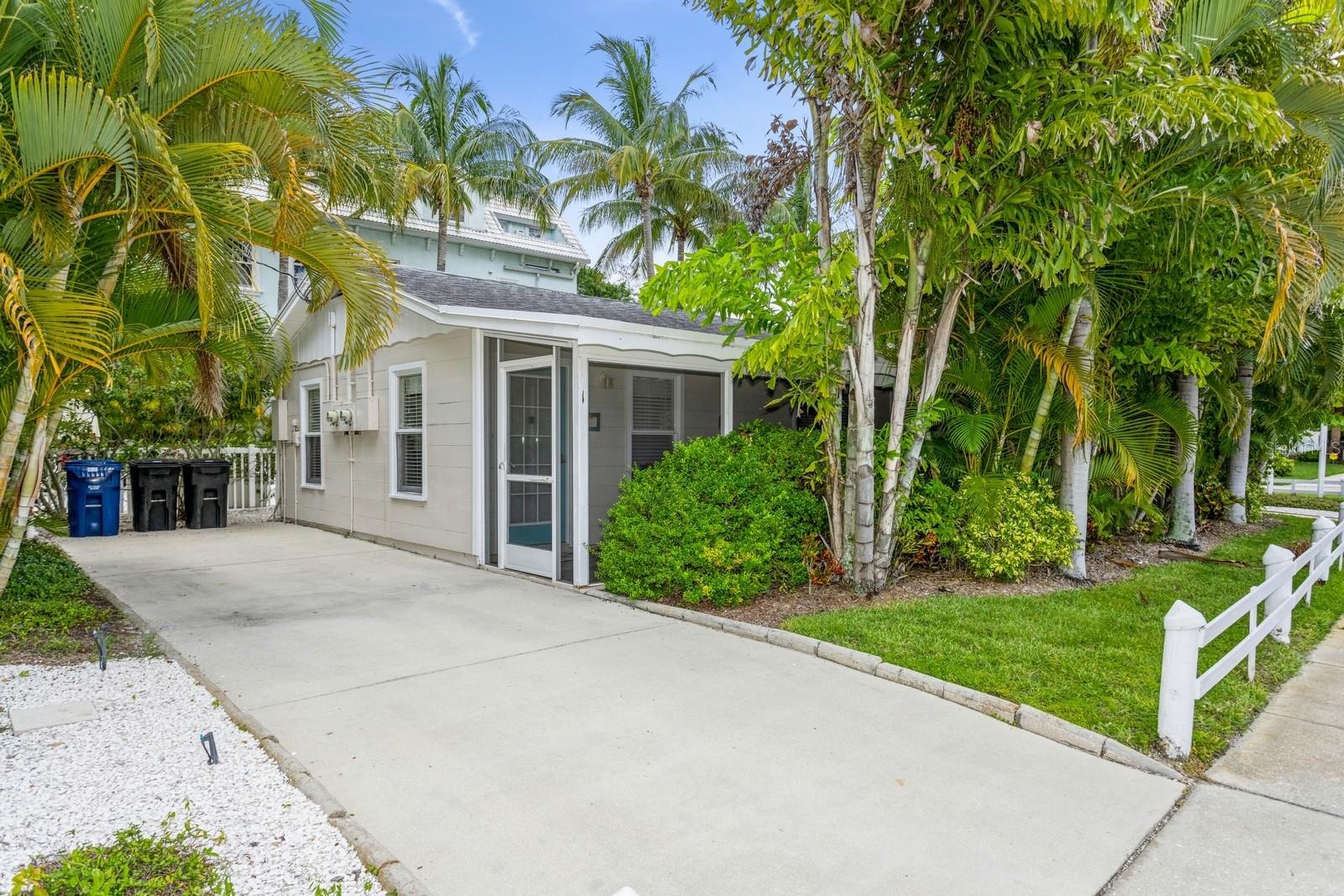 SARASOTA BEACH - Residential Income