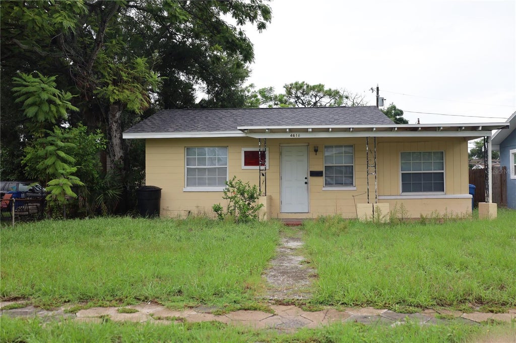 Photo of 4618 20th Avenue S, St Petersburg, FL 33711 (MLS # TB8543929)
