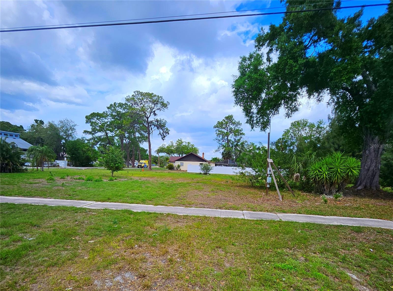 RUSKIN CITY MAP OF - Land