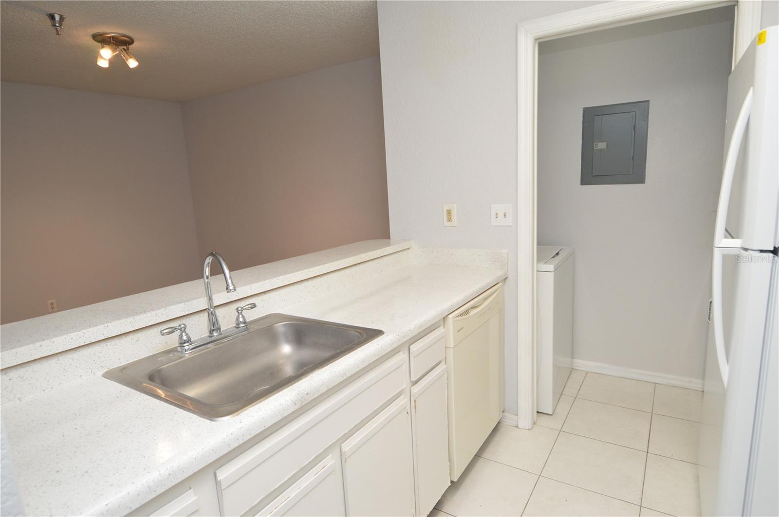 ITOPIA PRIVATE RESIDENCES CONDO - Residential Lease