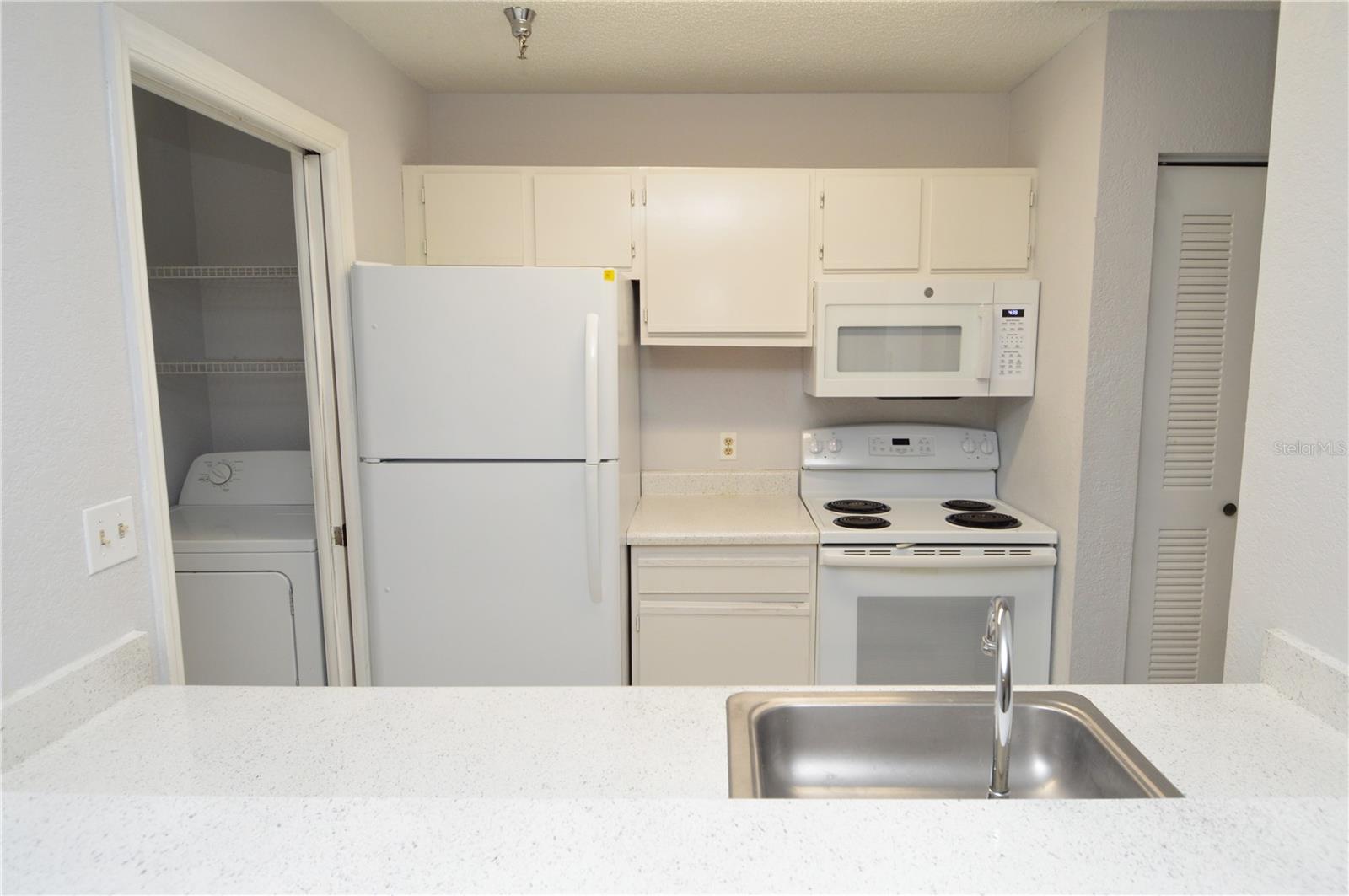 ITOPIA PRIVATE RESIDENCES CONDO - Residential Lease