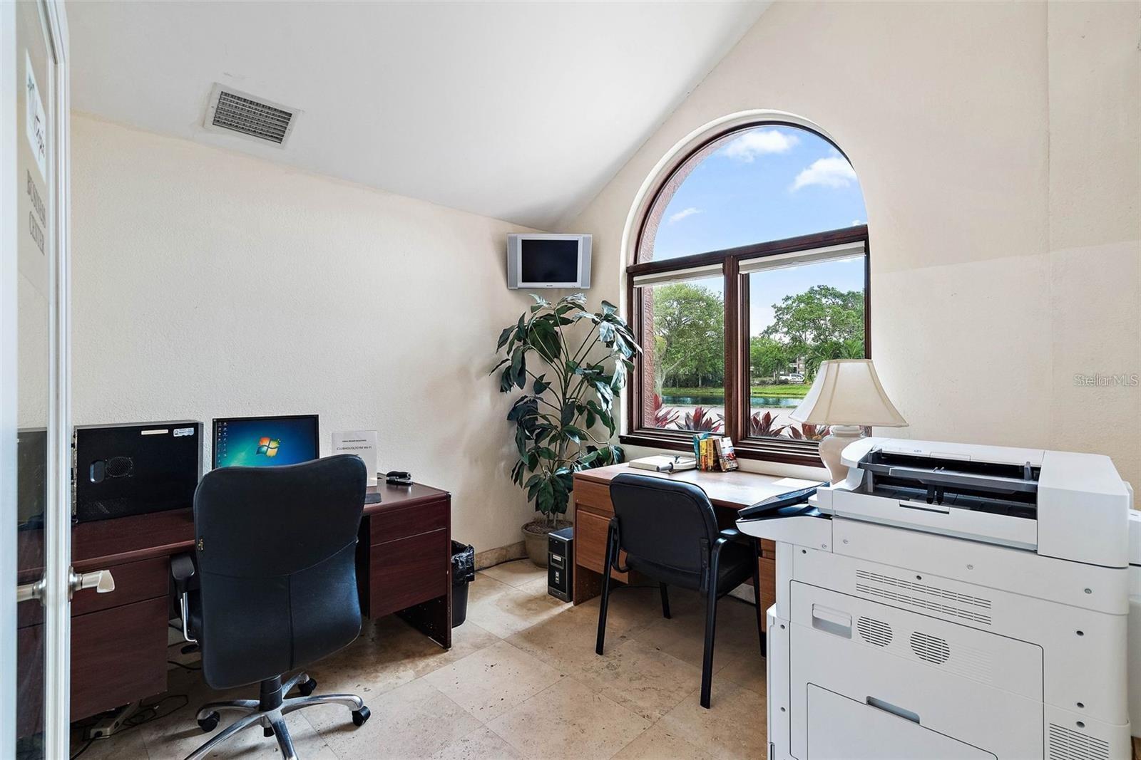 ITOPIA PRIVATE RESIDENCES CONDO - Residential Lease