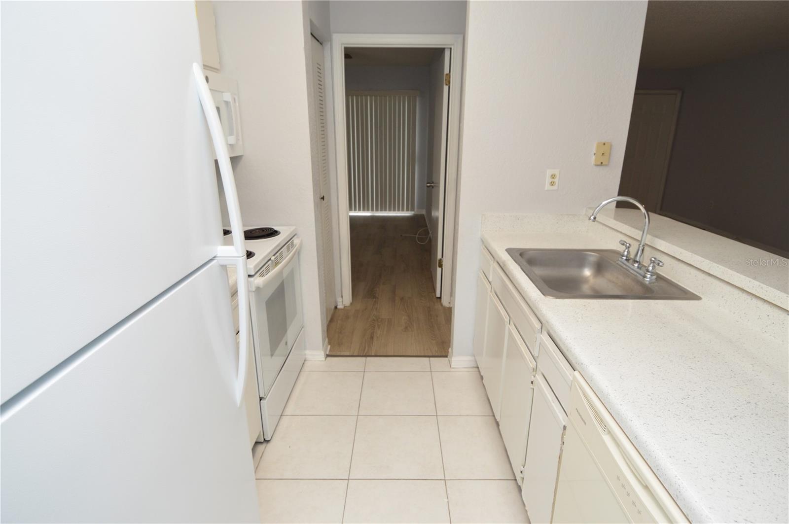 ITOPIA PRIVATE RESIDENCES CONDO - Residential Lease