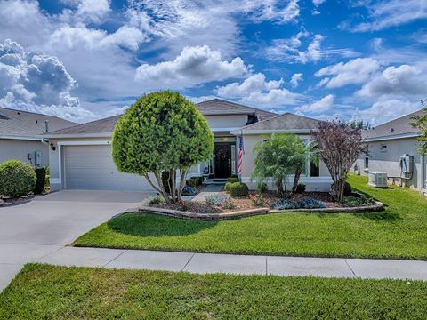 Photo of 26689 Otter Creek Lane, Leesburg, FL 34748 (MLS # G5103178)