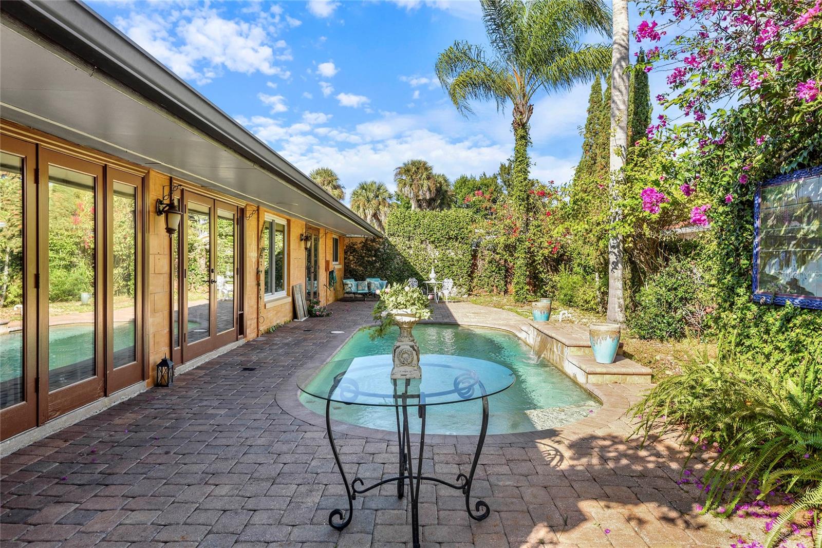 CASA ALOMA - Residential