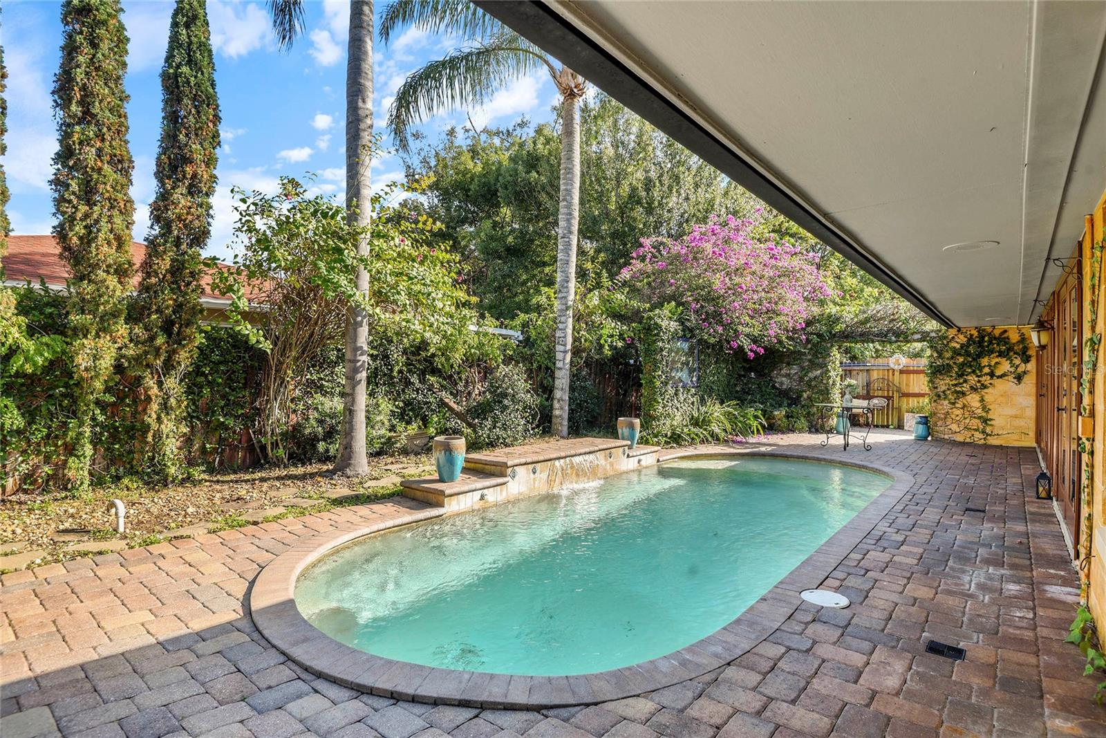 CASA ALOMA - Residential