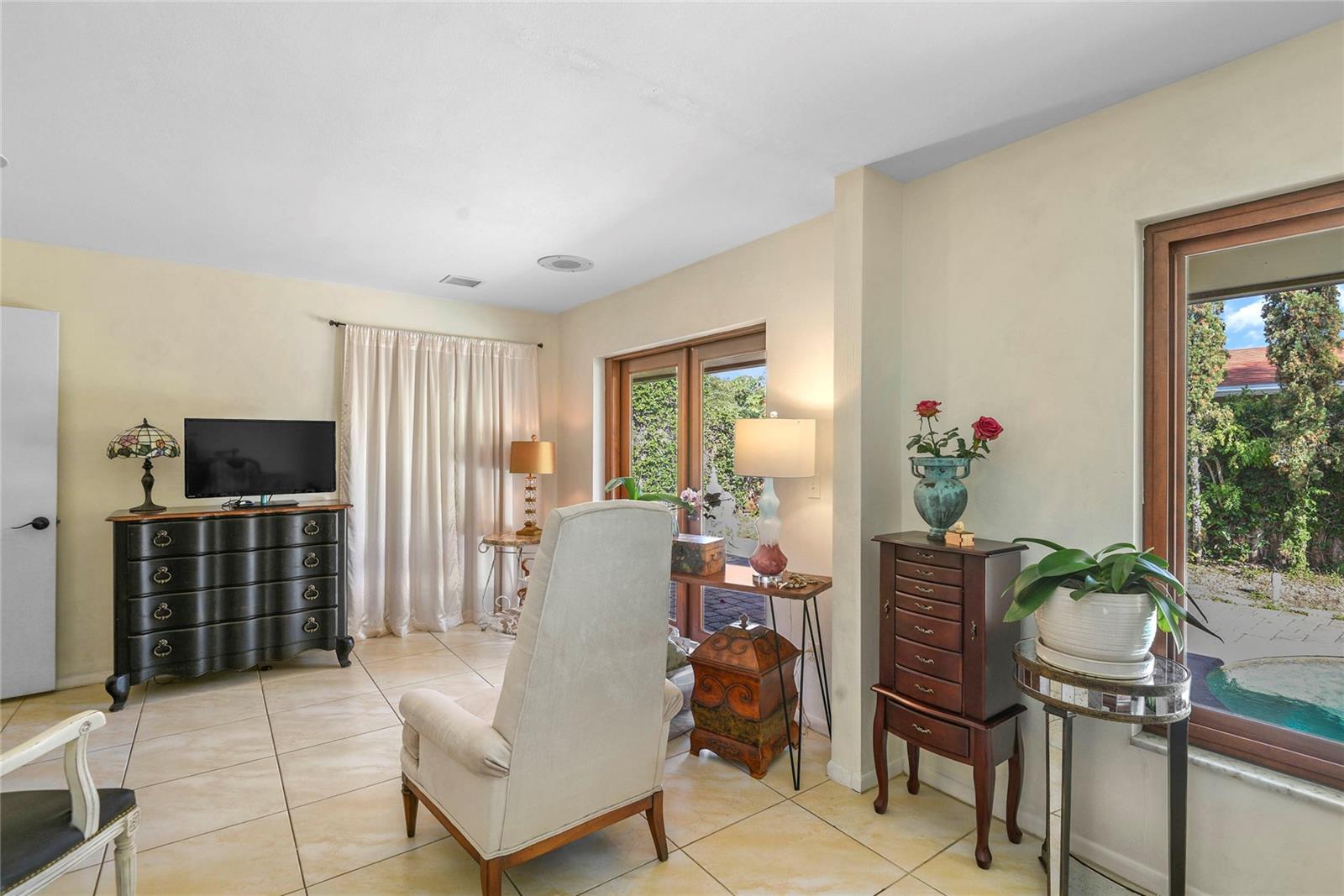 CASA ALOMA - Residential