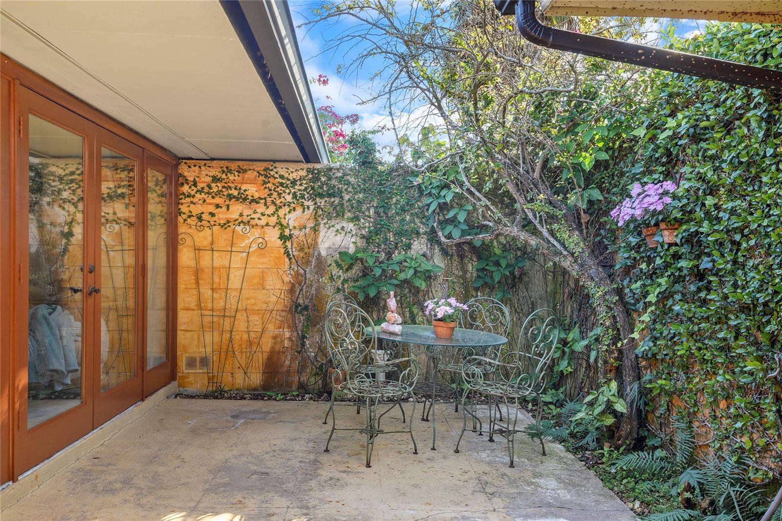 CASA ALOMA - Residential