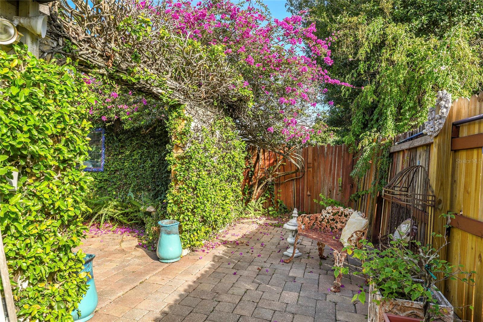 CASA ALOMA - Residential