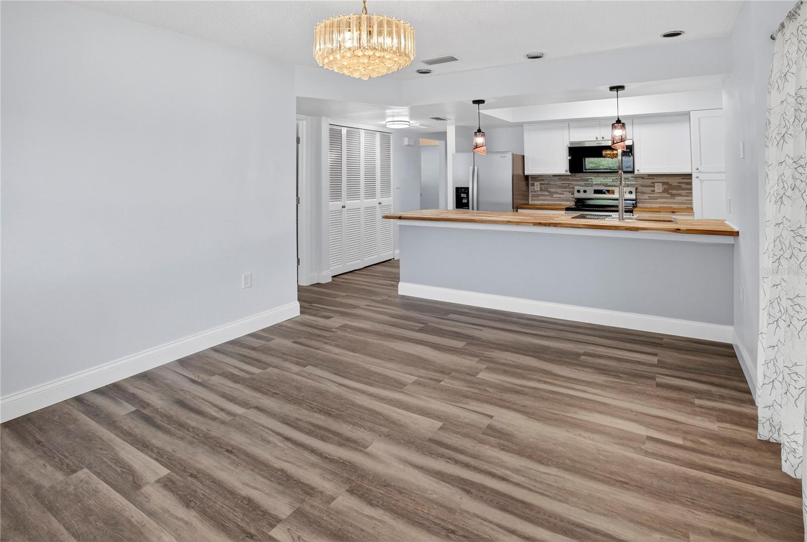 SPRINGWOOD VILLAS - Residential