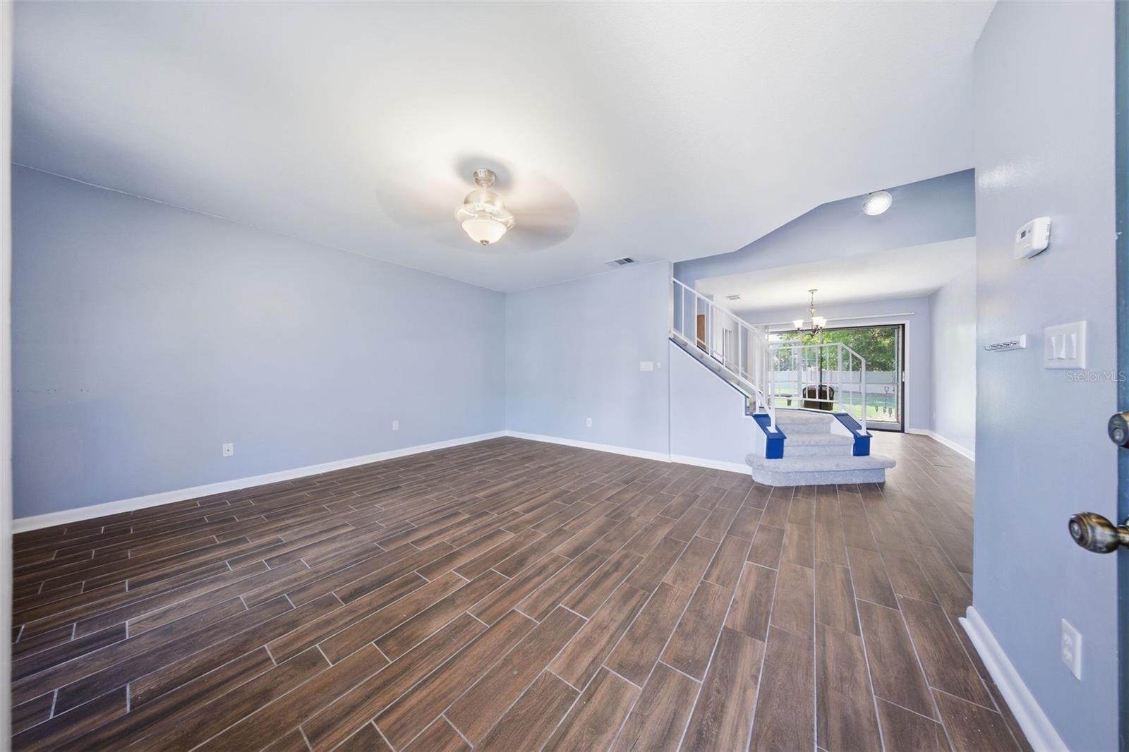 2719 CANDLEWOOD COURT