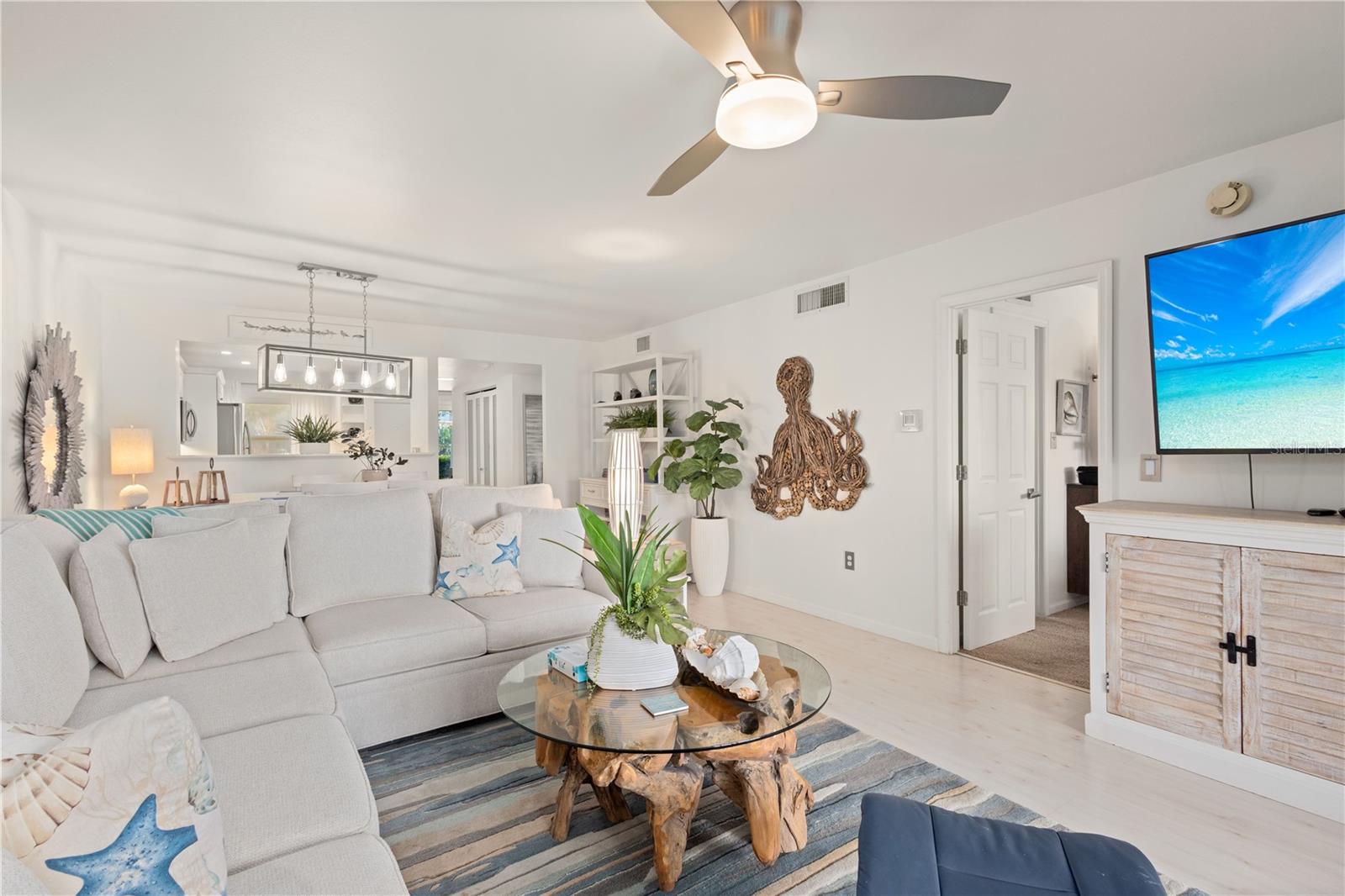 BAY TREE CLUB - Residential