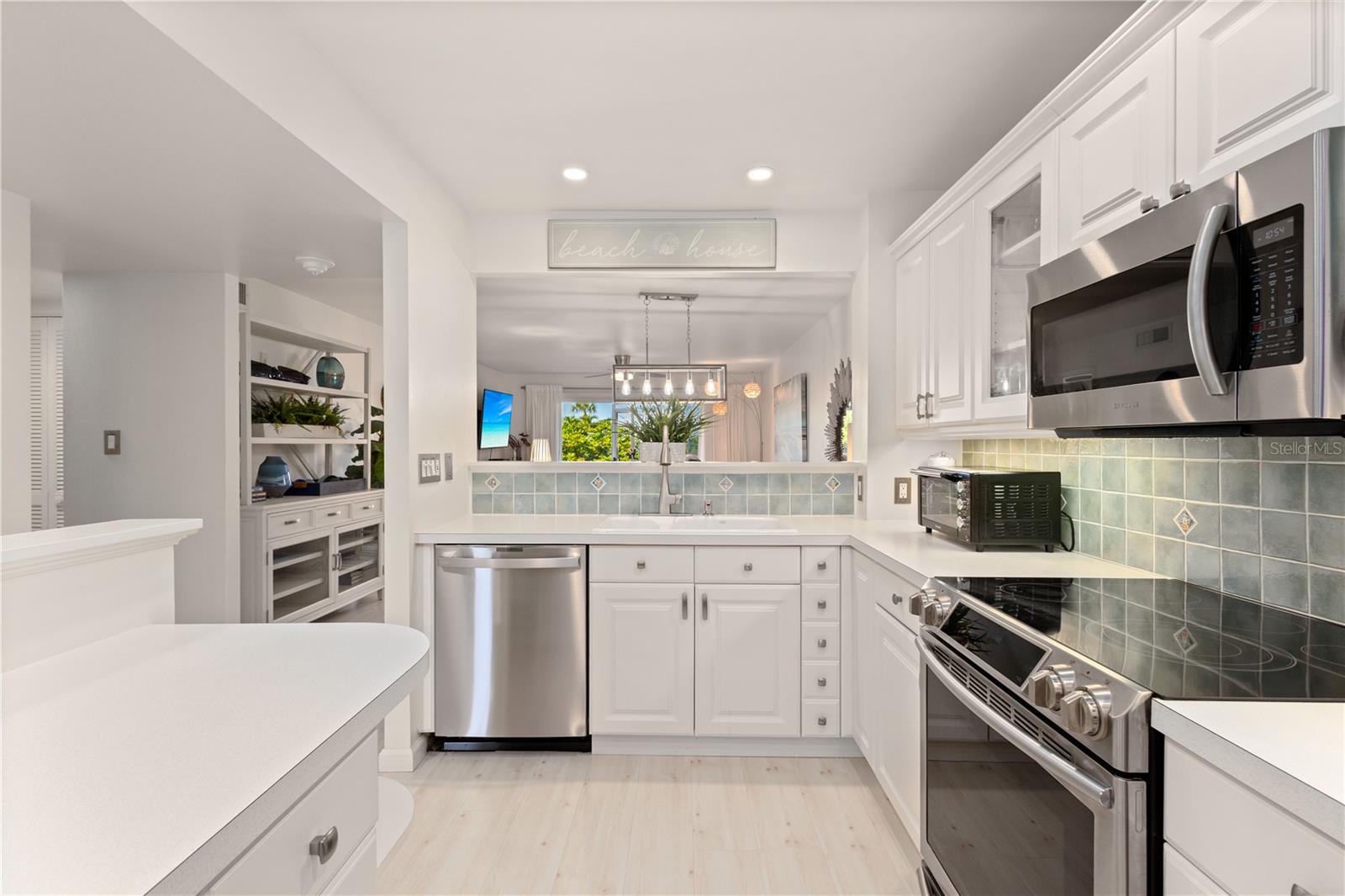 BAY TREE CLUB - Residential