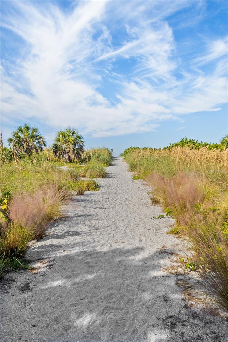 BAY TREE CLUB - Residential