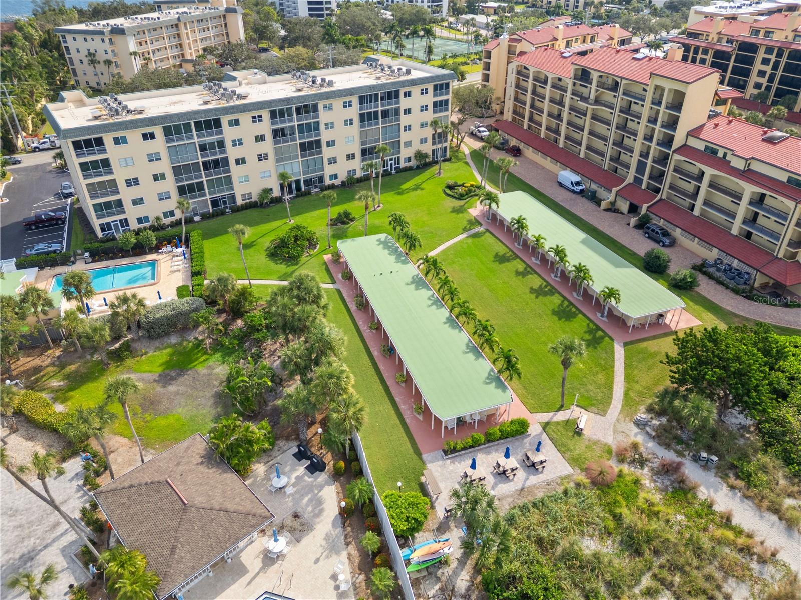 BAY TREE CLUB - Residential