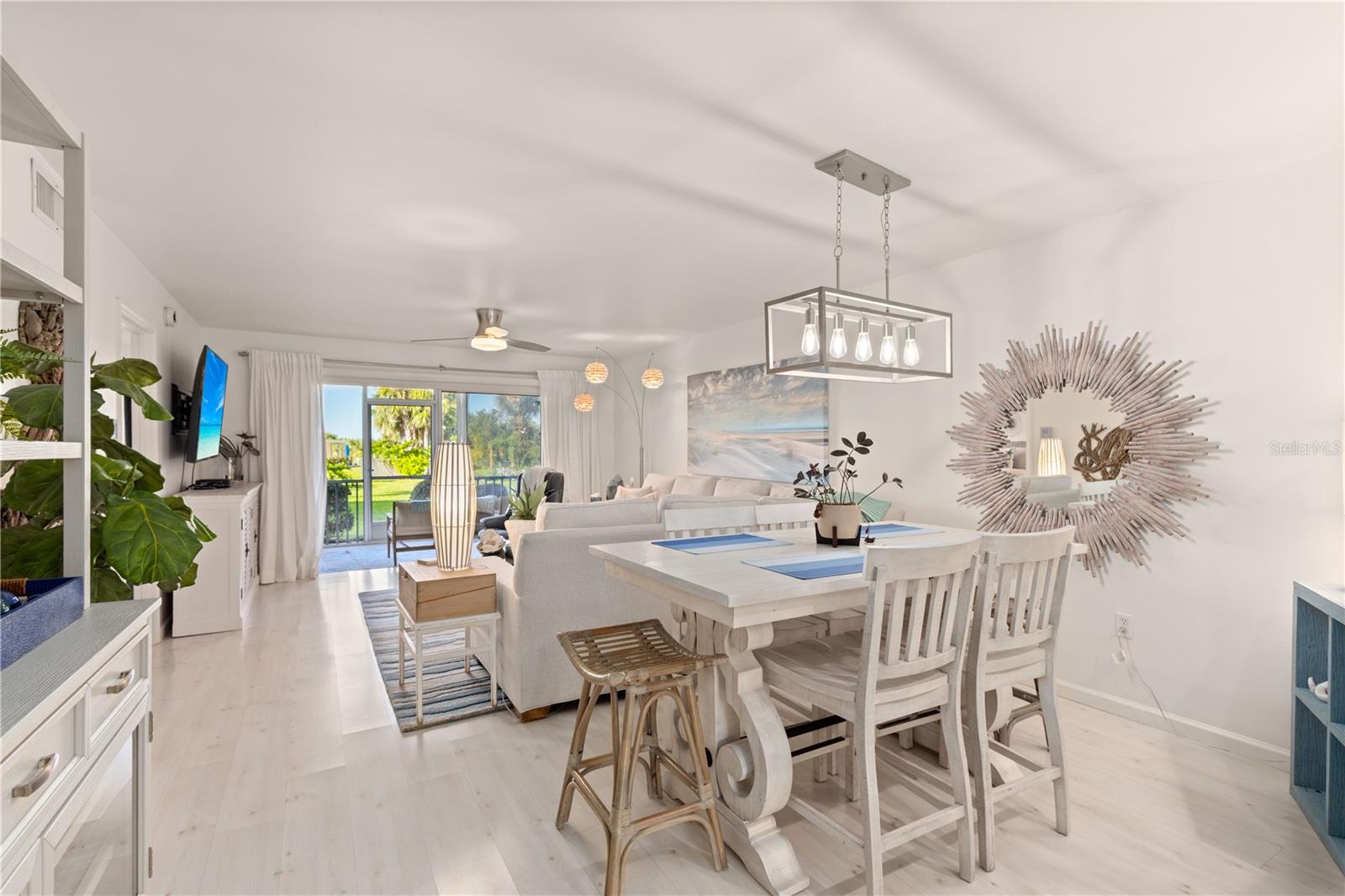 BAY TREE CLUB - Residential