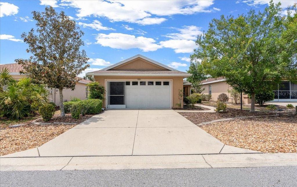 Photo of 9183 SW 102nd Circle, Ocala, FL 34481 (MLS # OM724015)