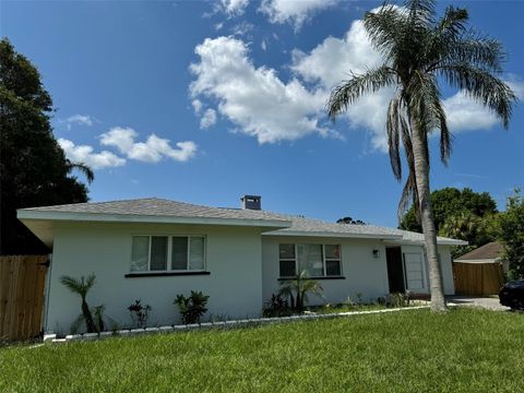 3118 ADRIAN AVENUE LARGO FL 33774