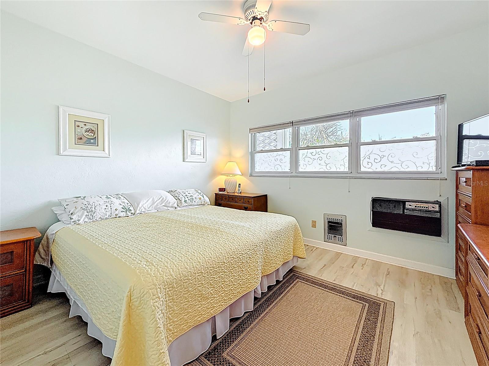 SUNSET PLAZA APTS CONDO - Residential