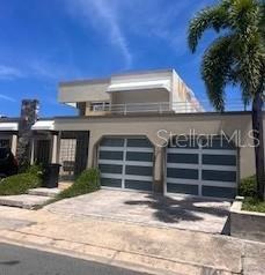 Hermosa propiedad residencial con buena localizacion, piscina, lista para mudarse.