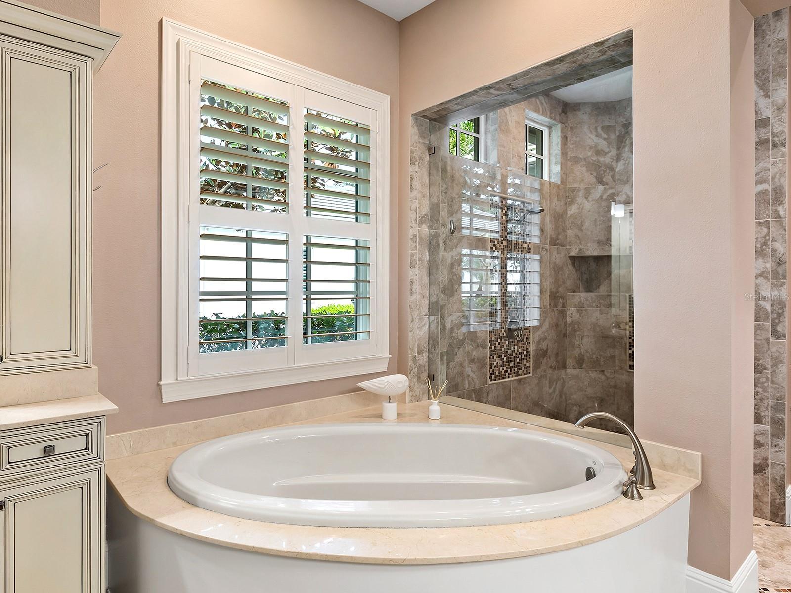 LAKE CLUB PH I - Residential