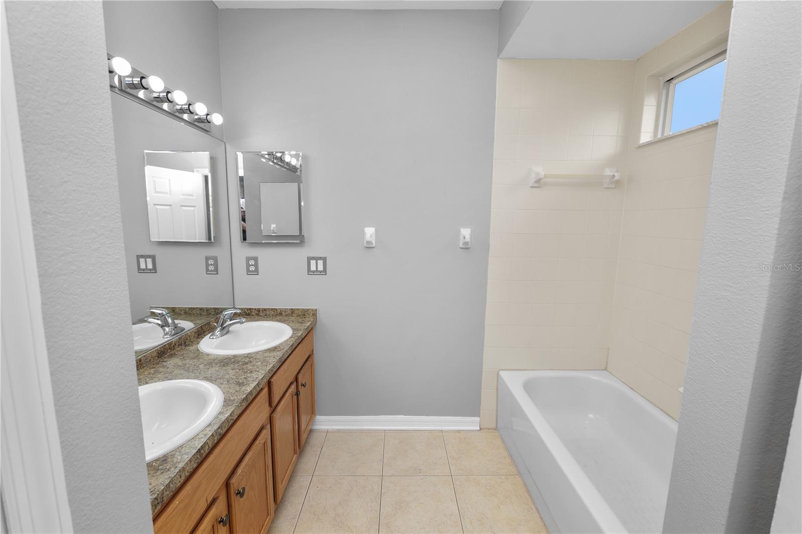 COUNTRY WALK INCREMENT B PH 02 - Residential