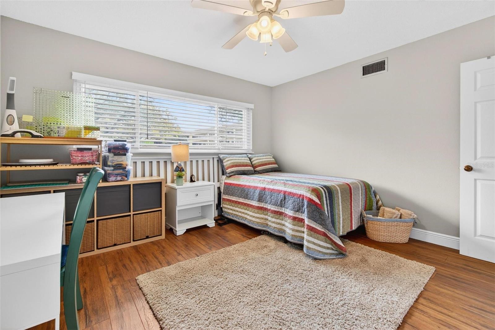 ON TOP OF THE WORLD - Residential