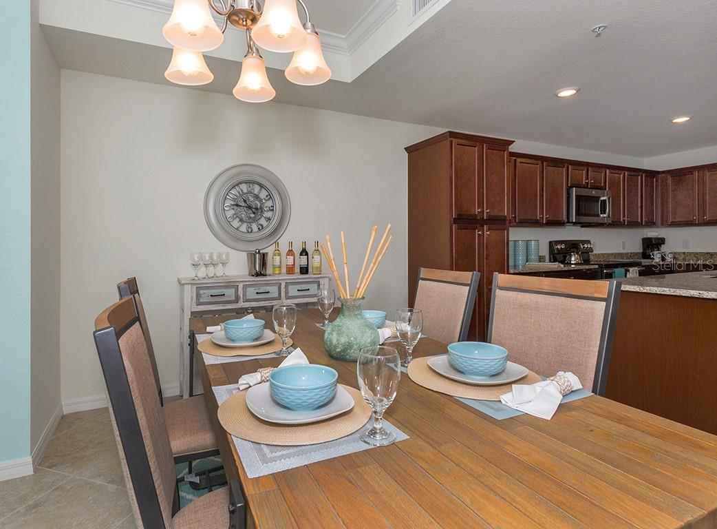 LAKEWOOD NATIONAL - Residential Lease