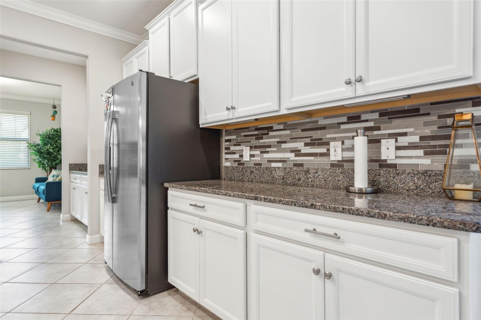 TAMPA PALMS AREA 3 PRCL 38 - Residential Lease