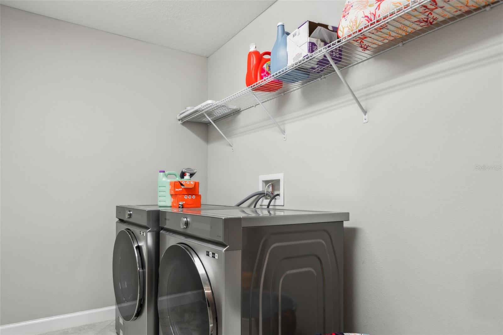 TAMPA PALMS AREA 3 PRCL 38 - Residential Lease