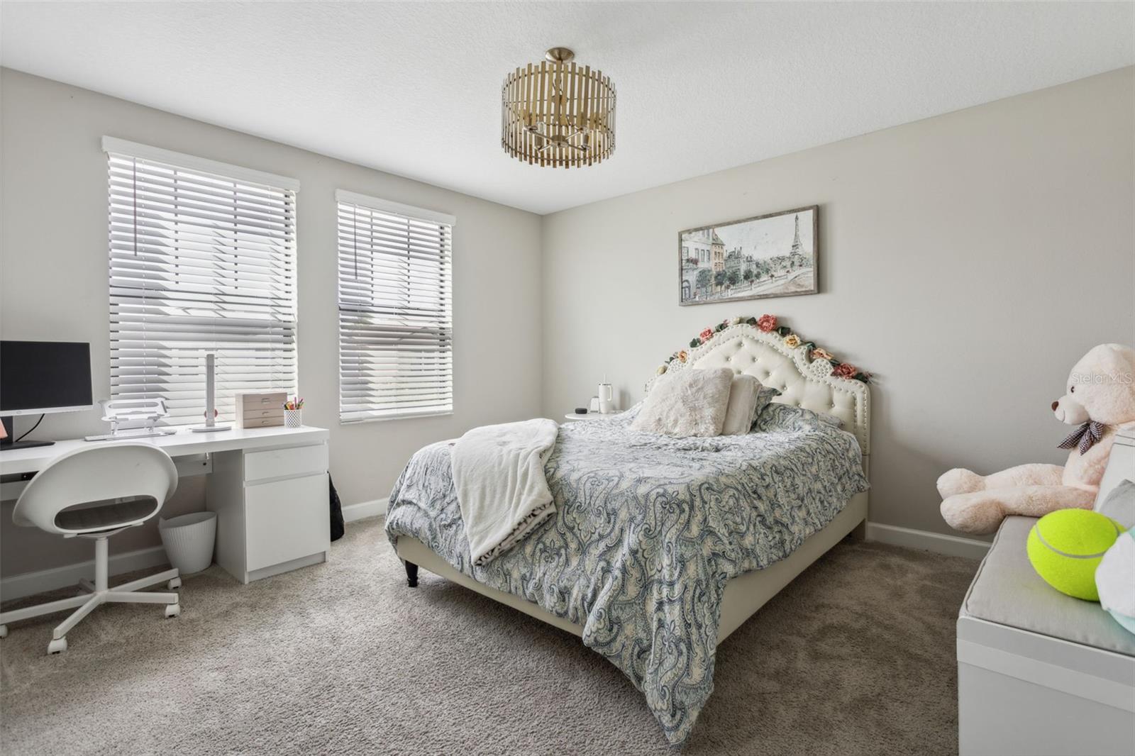 TAMPA PALMS AREA 3 PRCL 38 - Residential Lease