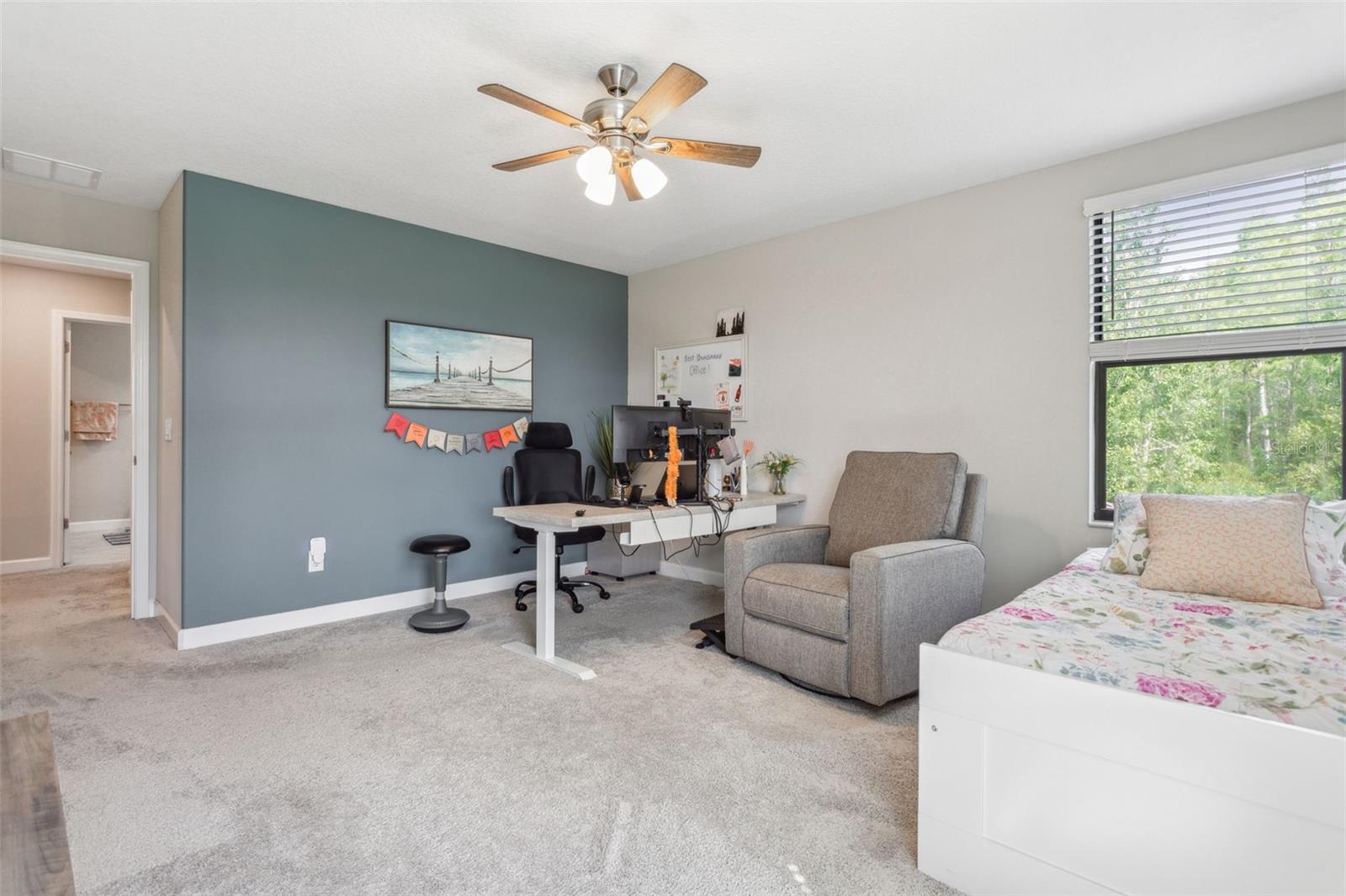 TAMPA PALMS AREA 3 PRCL 38 - Residential Lease