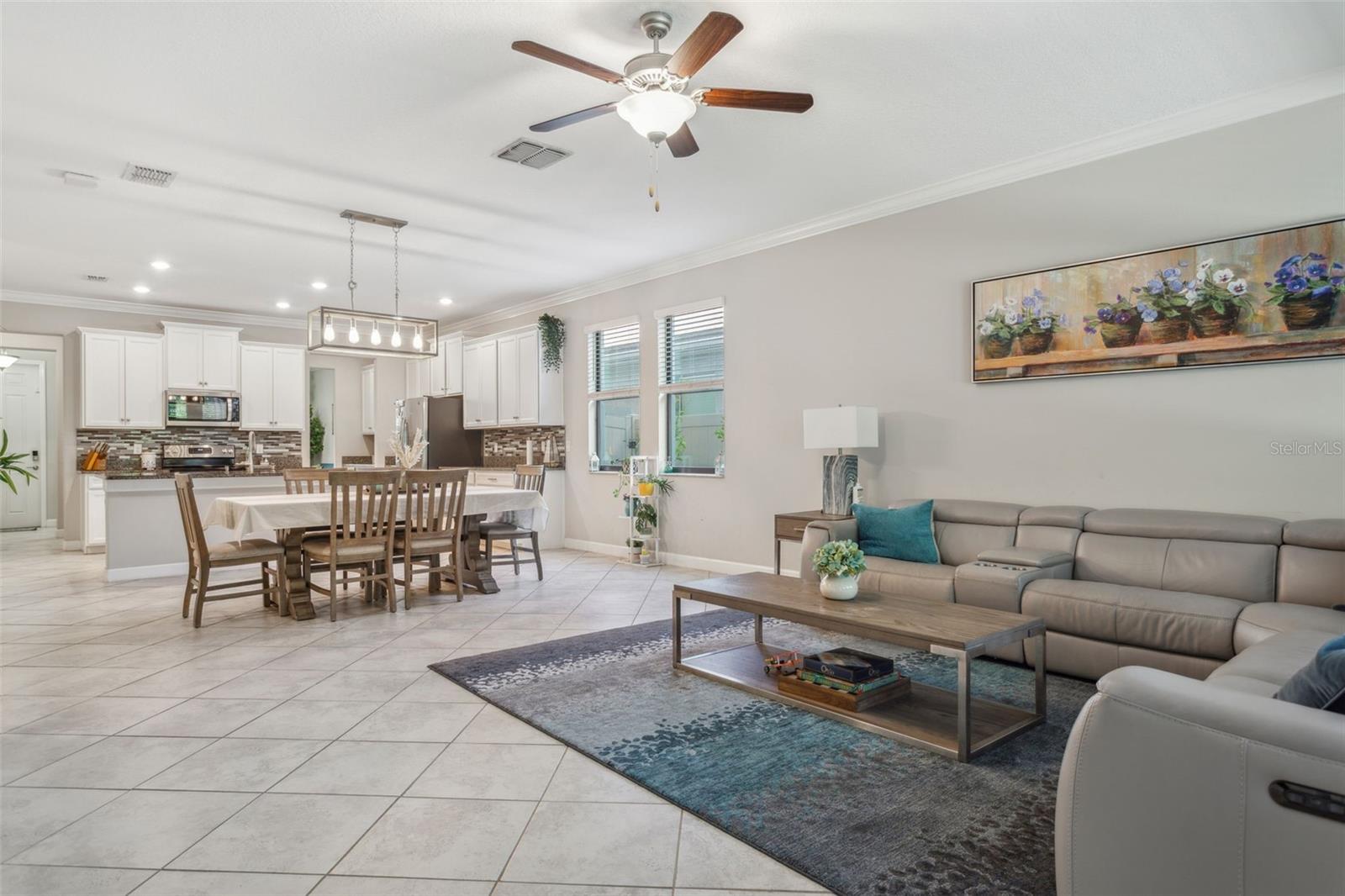 TAMPA PALMS AREA 3 PRCL 38 - Residential Lease