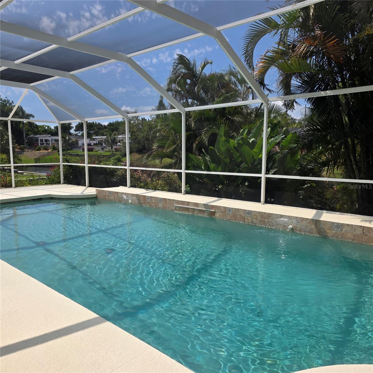 SOUTH GATE - Residential