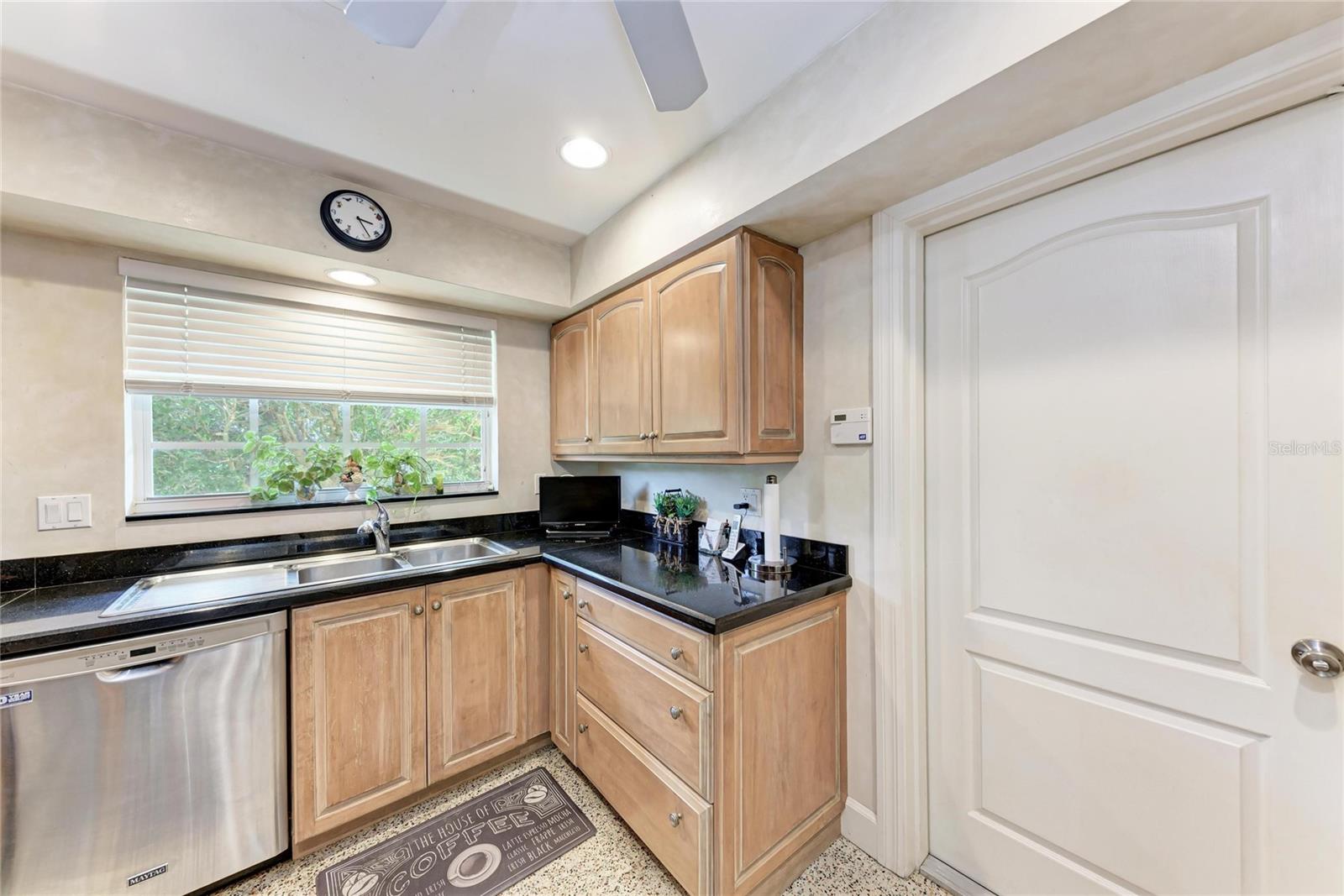 SOUTH GATE - Residential