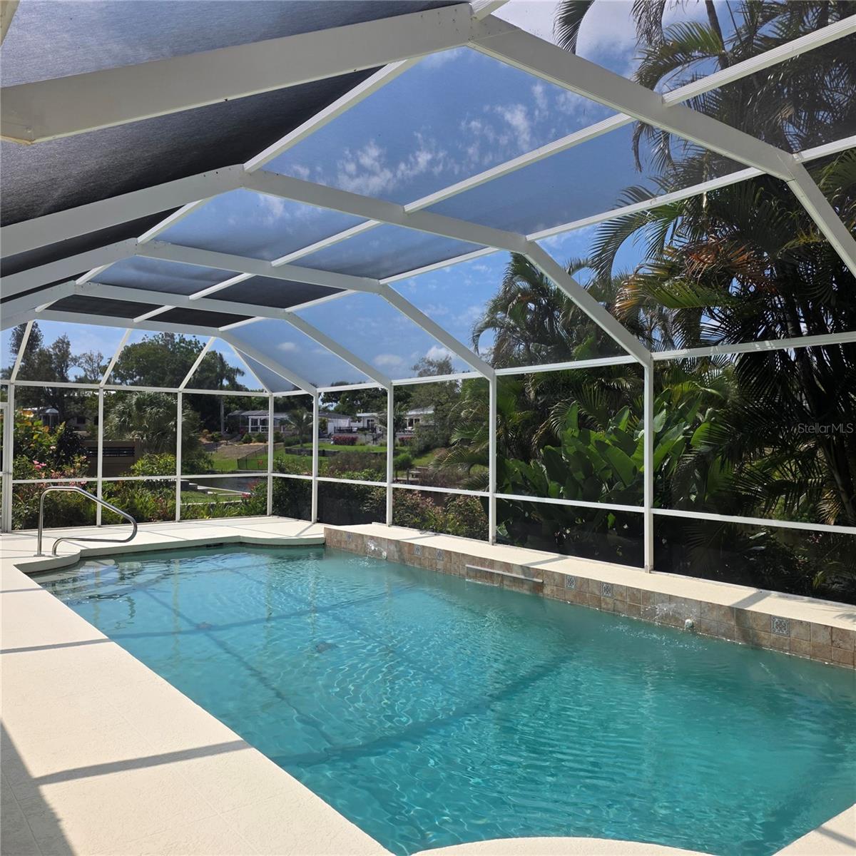 SOUTH GATE - Residential