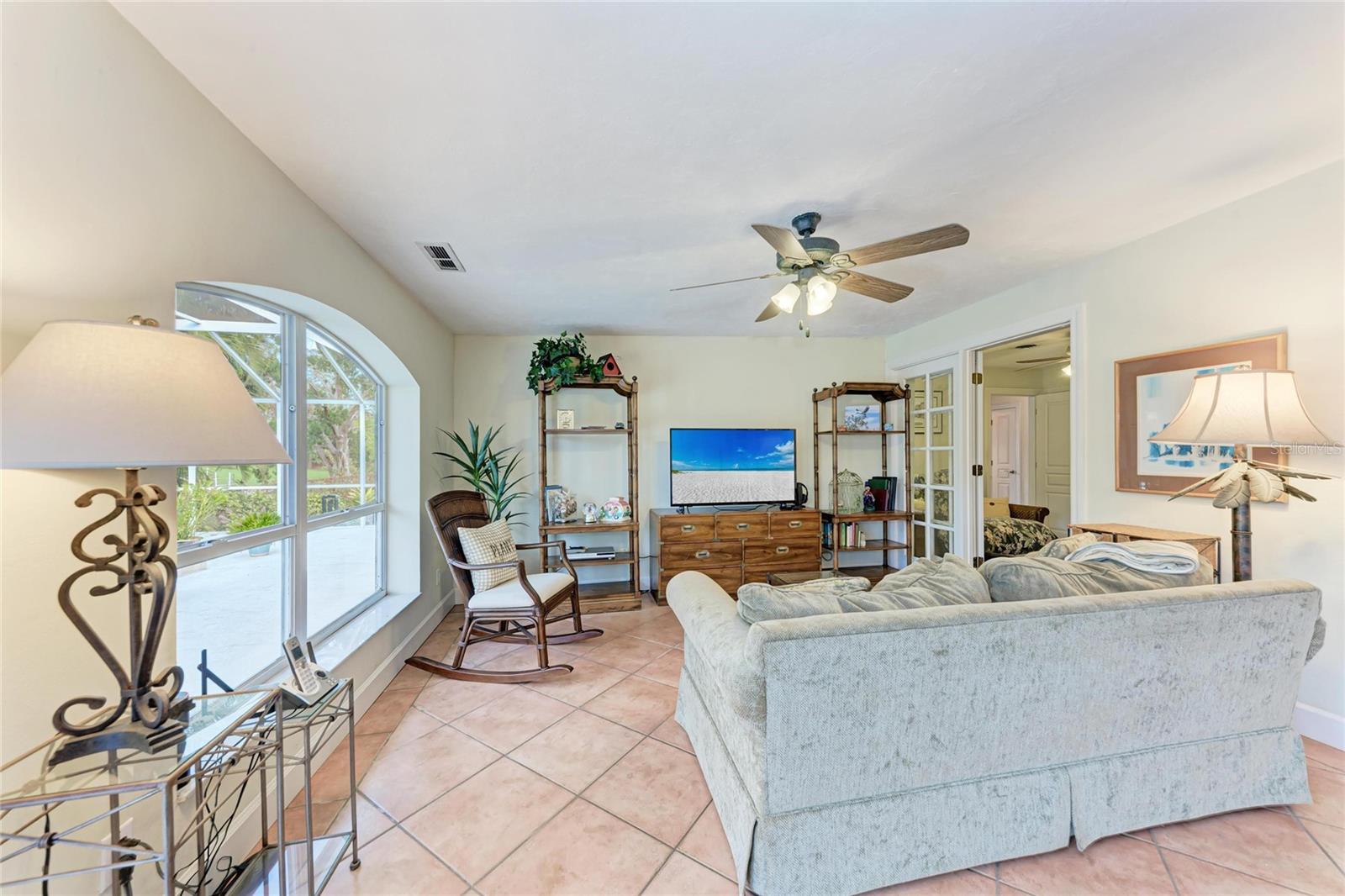 SOUTH GATE - Residential