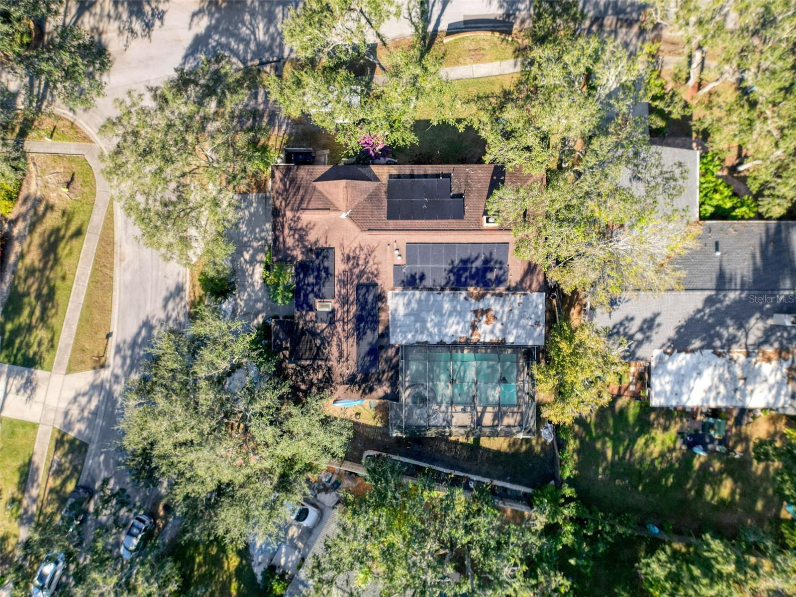 44 PINEWOOD CIRCLE