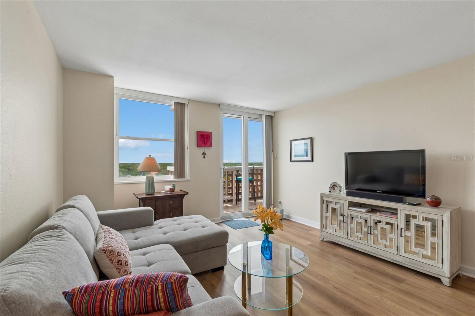 BAYSHORE TOWERS A CONDO - Residential