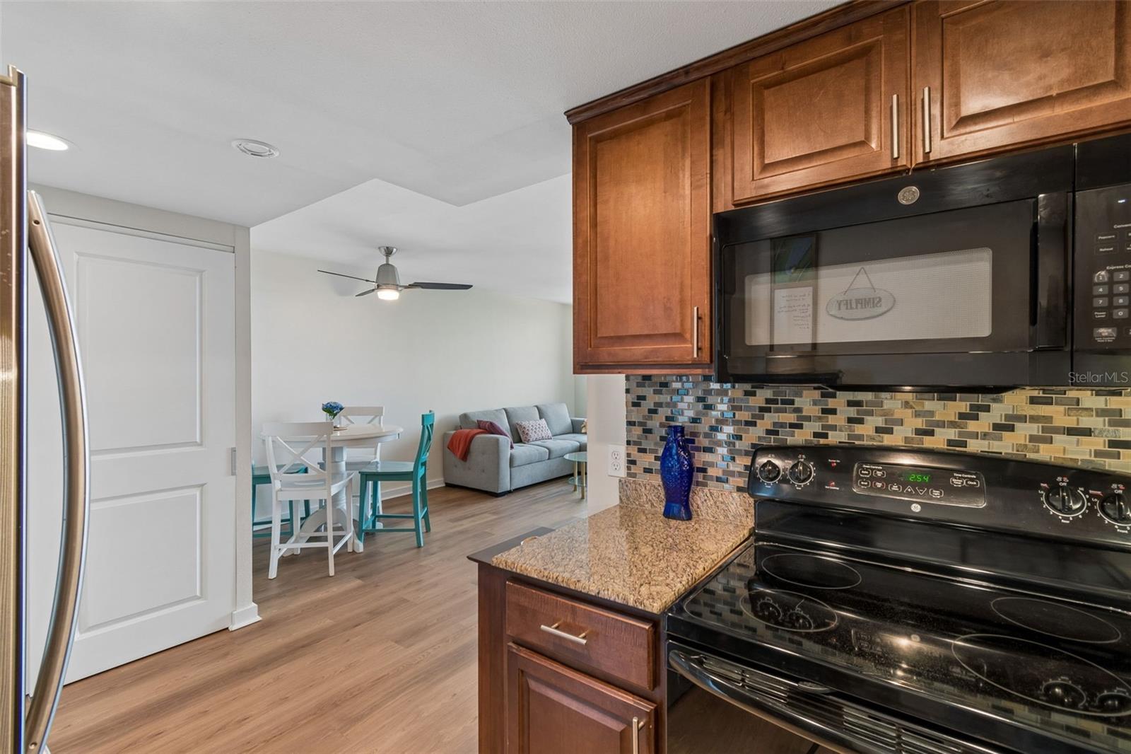 BAYSHORE TOWERS A CONDO - Residential