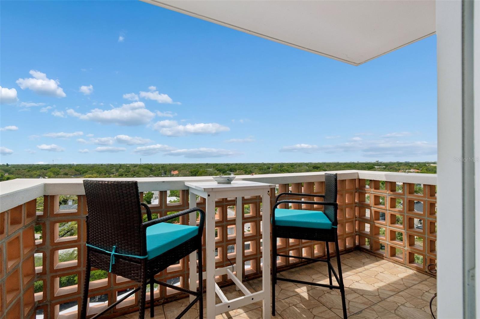 BAYSHORE TOWERS A CONDO - Residential