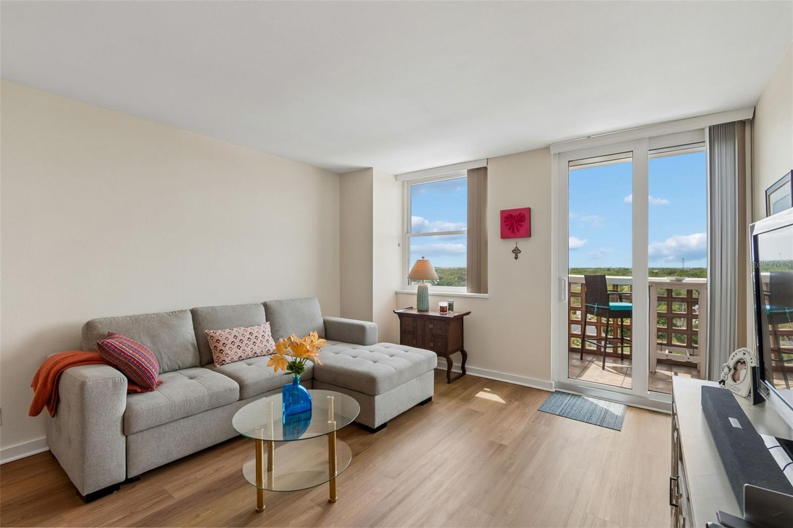 BAYSHORE TOWERS A CONDO - Residential