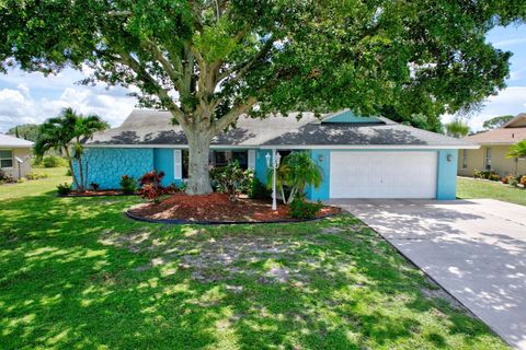 Photo of 1704 Ridge Street, Sebring, FL 33870 (MLS # L4954727) Photo of 1704 Ridge Street, Sebring, FL 33870 (MLS # L4954727)