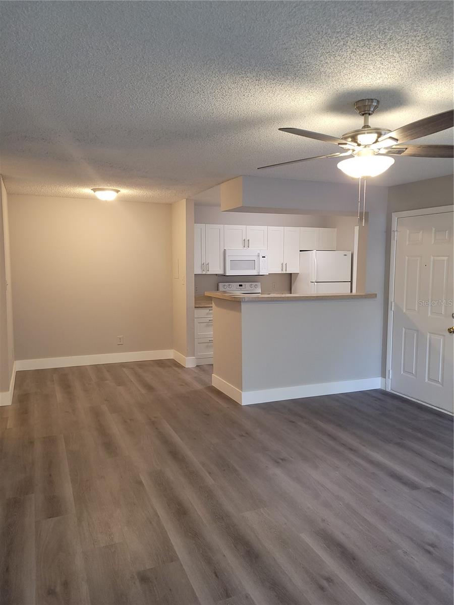 4400 THORNBRIAR LANE A103