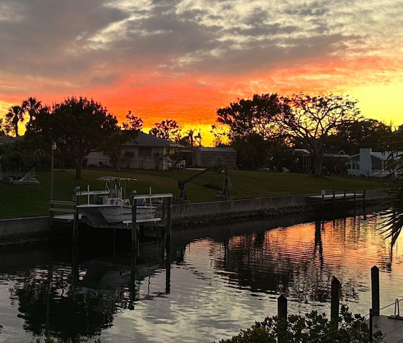 STRATHMORE RIVERSIDE III - Residential