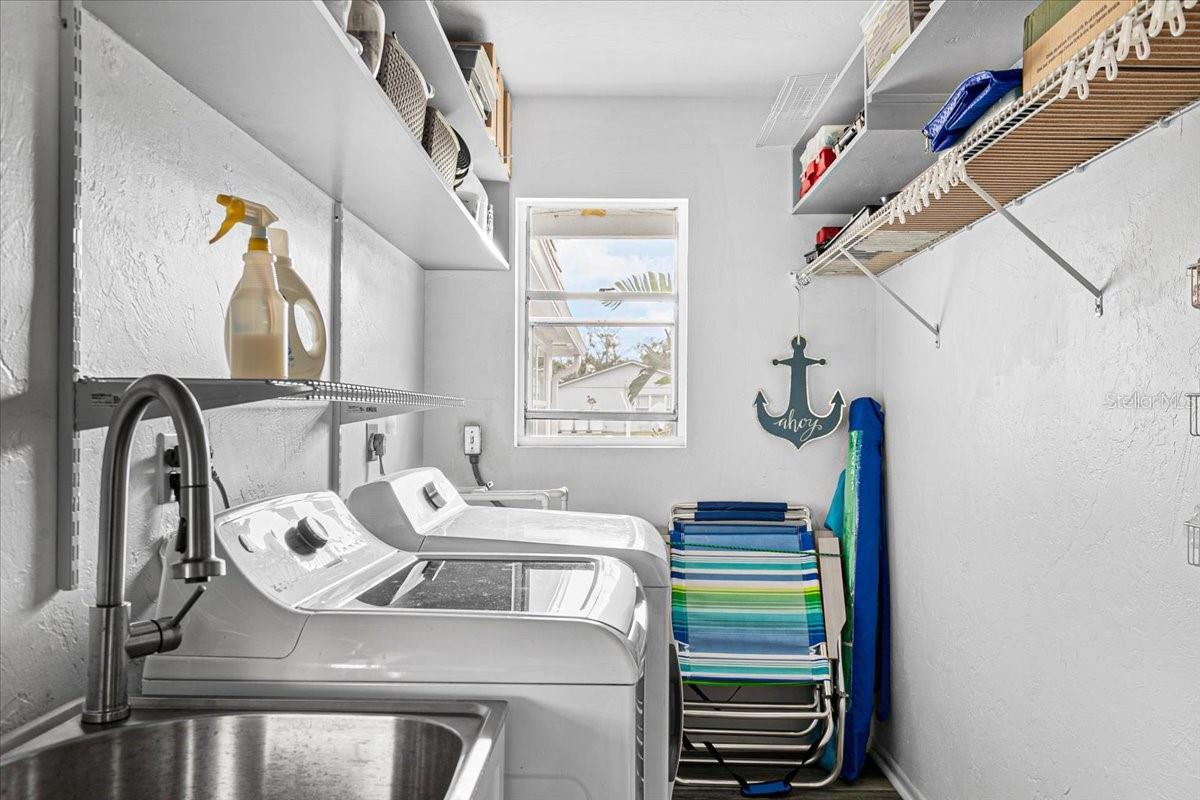 STRATHMORE RIVERSIDE III - Residential