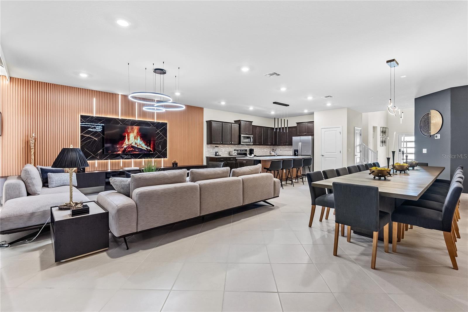 WINDSOR CAY PH 1 - Residential